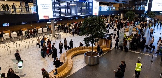 Skrydis į niekur: tūkstantis savanorių testuoja naująjį Vilniaus oro uosto terminalą