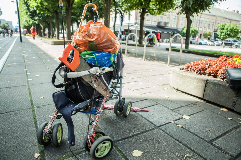 Kam rūpi senolis ant Laisvės alėjos suolelio? 