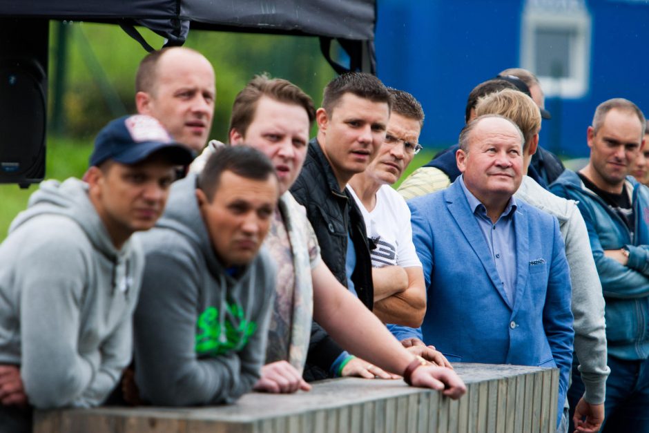 Naują vandenlenčių parką išbandė ir čempionas