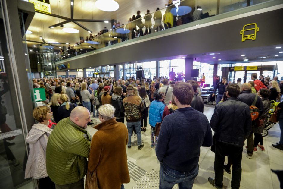 „Kaunas Jazz“ startavo koncertu autobusų stotyje