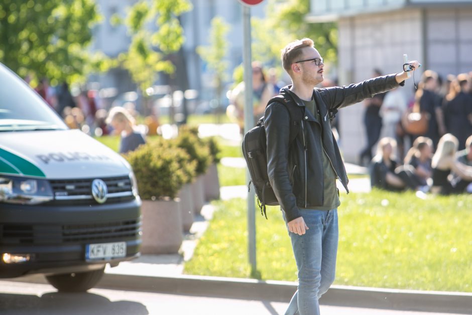 „Aro“ pareigūnai baigė operaciją prekybos centre „Molas“