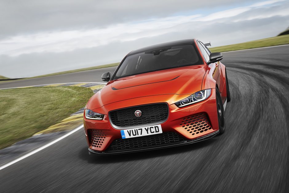 „Jaguar XE SV Project 8“: riaumojantis 600 AG žvėris