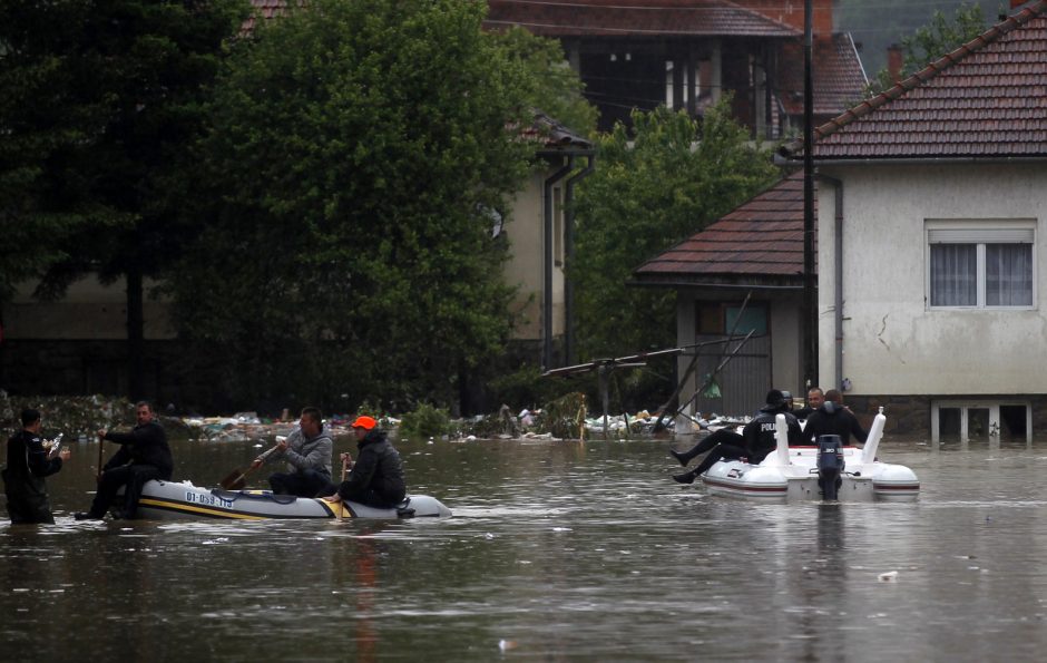 Katastrofiškas potvynis Balkanuose jau nusinešė 7 gyvybes