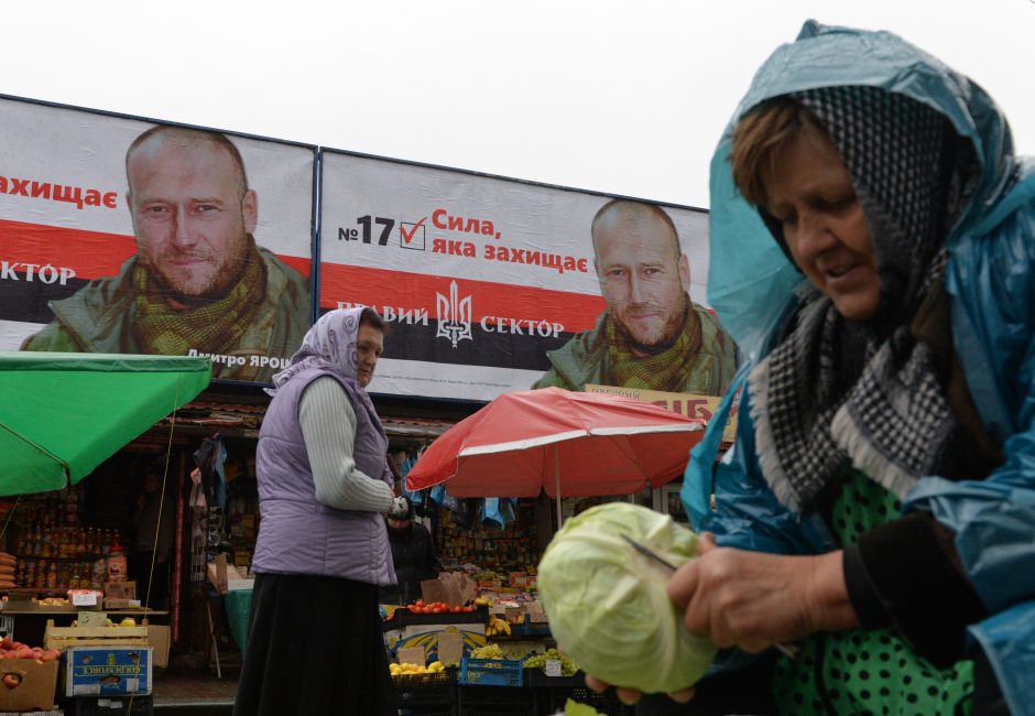 Ukrainos protestų karta palieka barikadas ir keliasi į parlamentą