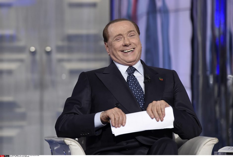 S. Berlusconiui – bausmė už senatoriaus papirkimą