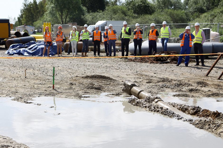  SGD terminalo dujotiekį kiša po Kuršių mariomis 