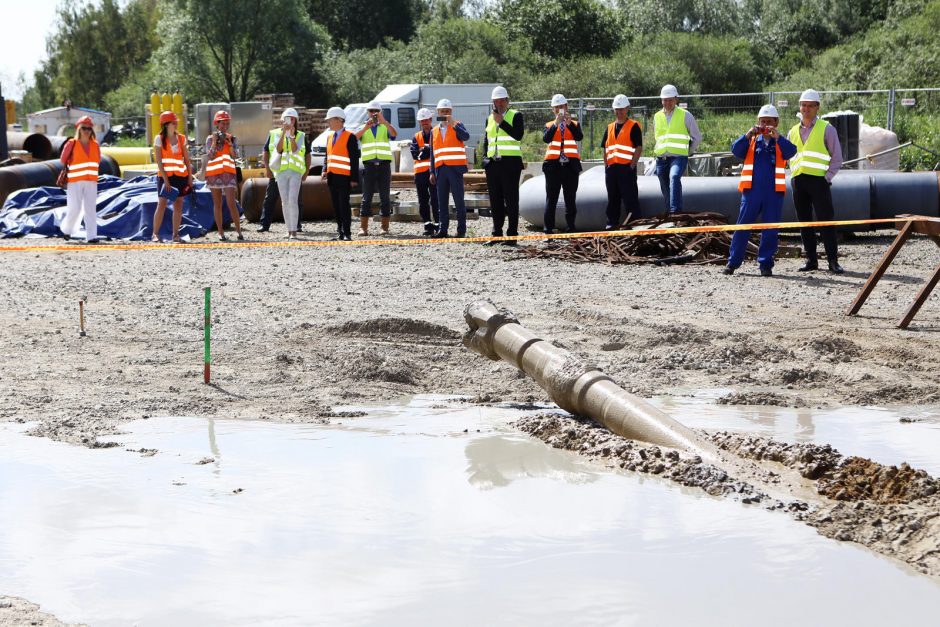  SGD terminalo dujotiekį kiša po Kuršių mariomis 