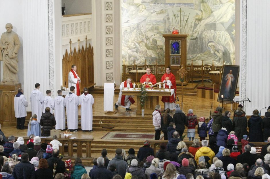 Klaipėdiečiai skubėjo į Verbų sekmadienio pamaldas