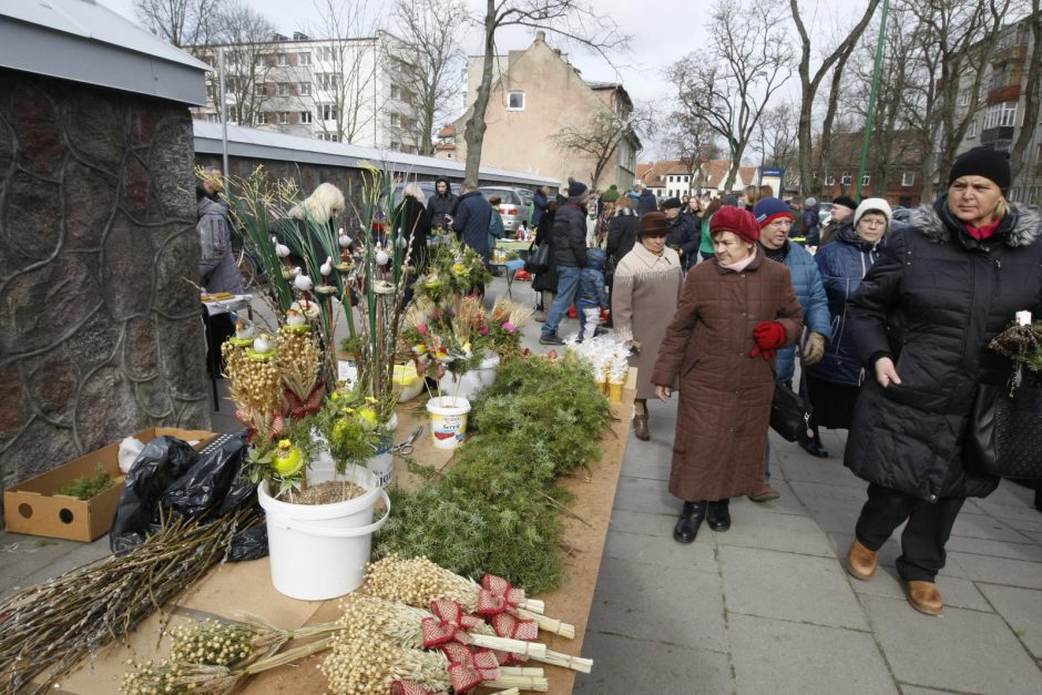 Klaipėdiečiai skubėjo į Verbų sekmadienio pamaldas