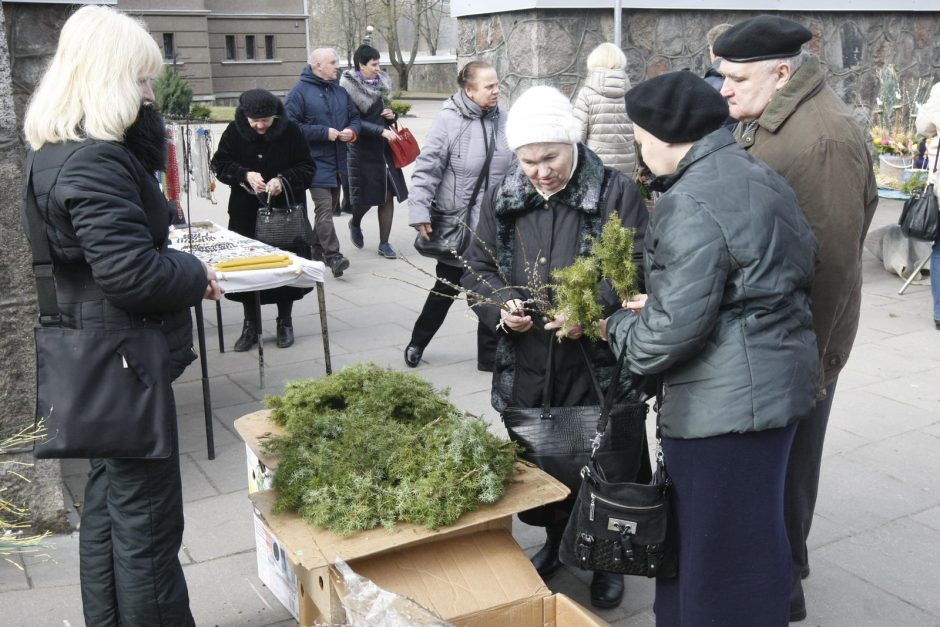 Klaipėdiečiai skubėjo į Verbų sekmadienio pamaldas