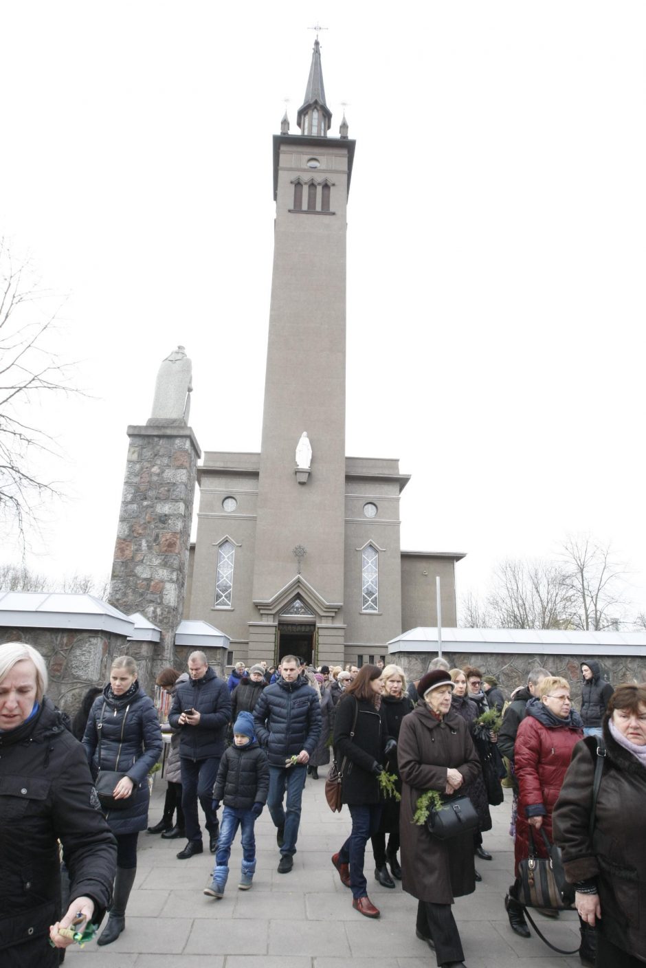 Klaipėdiečiai skubėjo į Verbų sekmadienio pamaldas