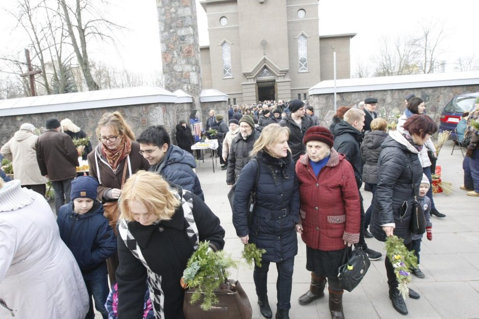 Klaipėdiečiai skubėjo į Verbų sekmadienio pamaldas