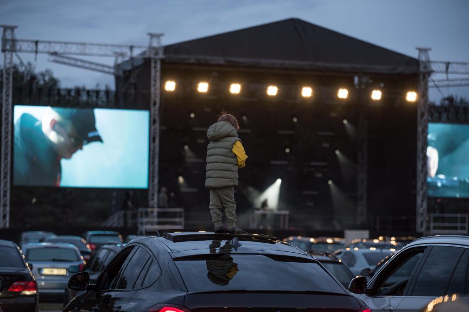 Pirmą ir, galbūt, paskutinį kartą scenoje – D. Butkutė, V. Bareikis, J. Jarutis bei „Saulės Kliošas“