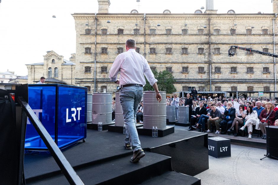 I. Vėgėlė ir G. Nausėda toliau kritikuoja vienas kitą dėl kampanijas remiančių verslo atstovų