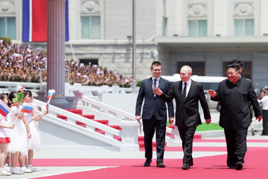 Šiaurės Korėjos lyderis reiškia „visišką solidarumą“ su Rusija dėl Ukrainos