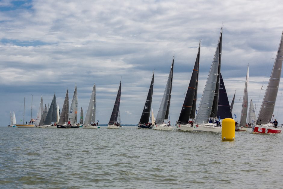 Didžiausias buriavimo įvykis: Nidoje ir Smiltynėje vyks – „Kuršių marių regata“