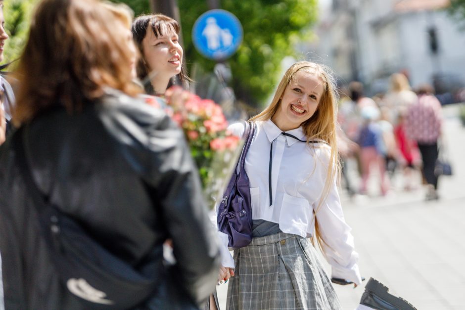 Skamba paskutinis skambutis: Kauno abiturientai nusiteikę švęsti iš širdies