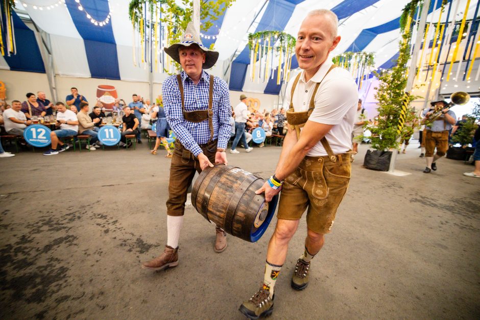 Praūžė „Volfas Engelman Oktoberfestas“: šventinis ritualas, bavariškos tradicijos ir princo vizitas