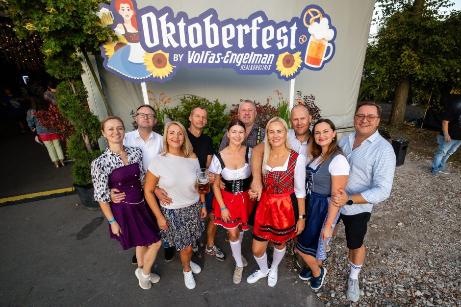 Praūžė „Volfas Engelman Oktoberfestas“: šventinis ritualas, bavariškos tradicijos ir princo vizitas