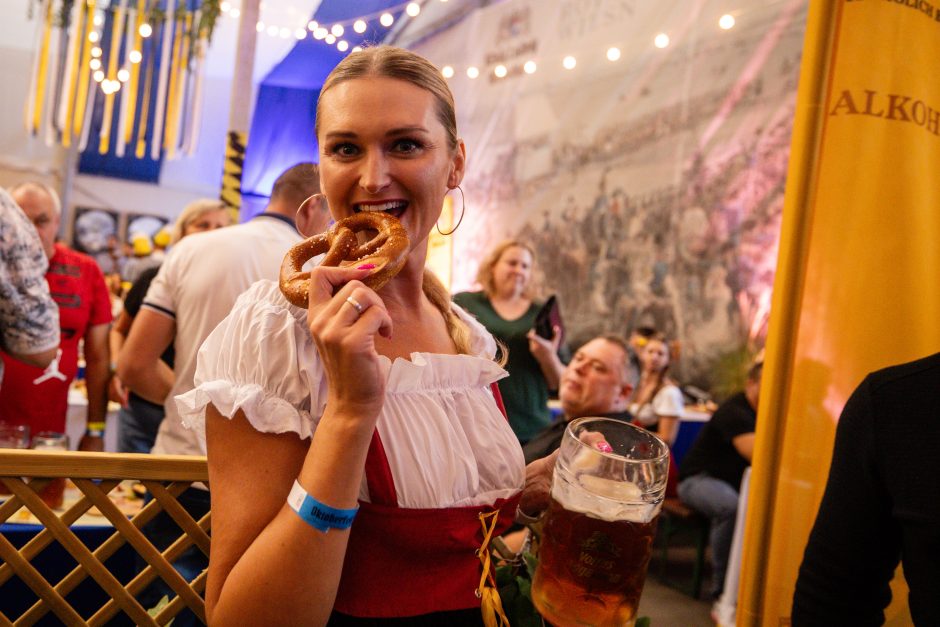 Praūžė „Volfas Engelman Oktoberfestas“: šventinis ritualas, bavariškos tradicijos ir princo vizitas