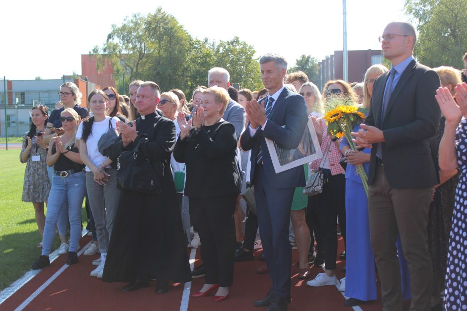 Prie Klaipėdos E. Galvanausko profesinio mokymo centro atidarytas stadionas