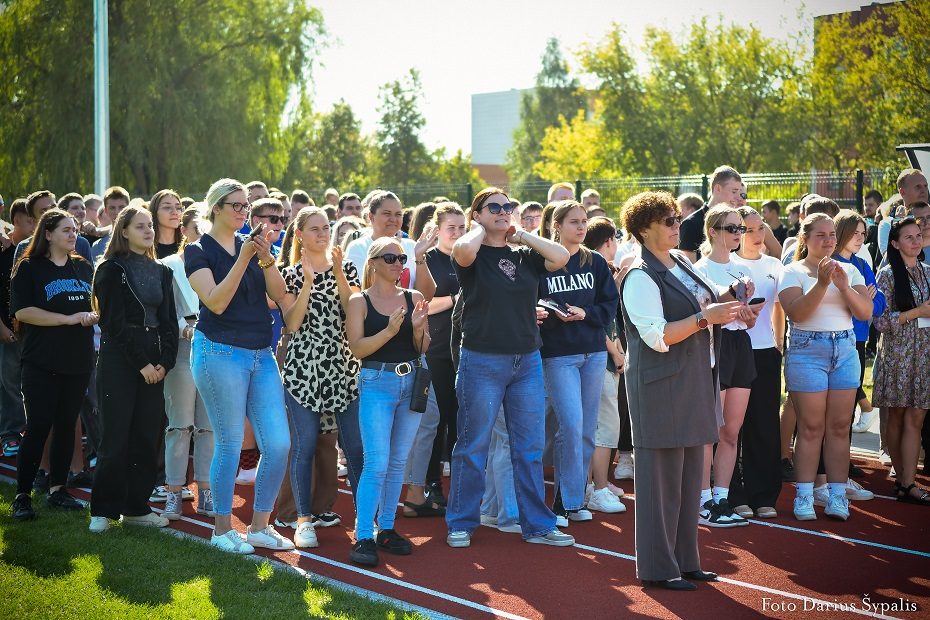 Prie Klaipėdos E. Galvanausko profesinio mokymo centro atidarytas stadionas