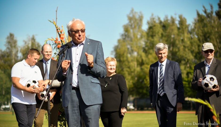 Prie Klaipėdos E. Galvanausko profesinio mokymo centro atidarytas stadionas