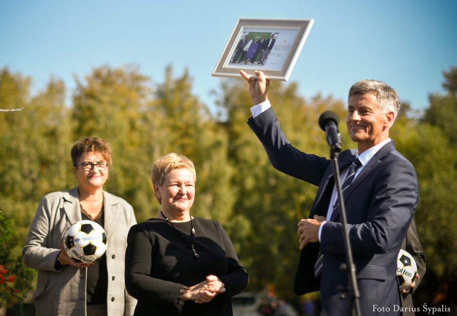 Prie Klaipėdos E. Galvanausko profesinio mokymo centro atidarytas stadionas