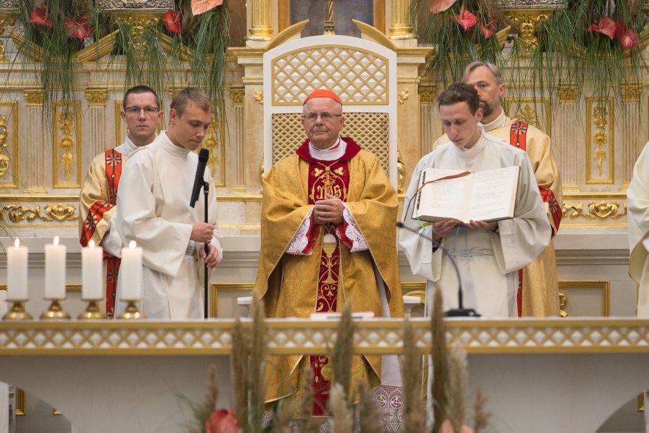 Paviešinti iki šiol niekur neskelbti kardinolo S. Tamkevičiaus dienoraščiai