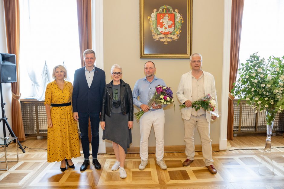 Trims sostinės kūrėjams Rotušėje įteiktos Vilniaus mero premijos