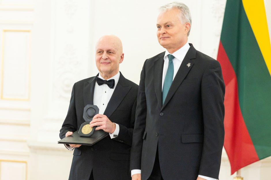 Prezidentas įteikė Nacionalines kultūros ir meno premijas, J. Basanavičiaus premiją