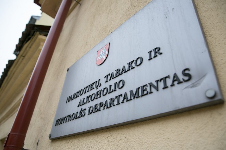 Narkotikų, tabako ir alkoholio kontrolės departamento vadovo konkurse – 24 kandidatai