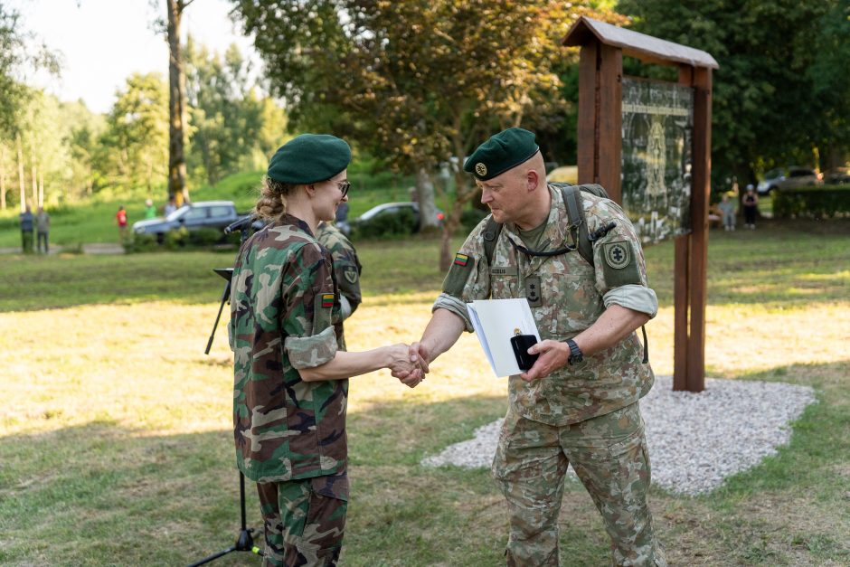 Šauliai švenčia: atidarė ąžuolų parką ir išjudėjo į trijų dienų 160 km žygį