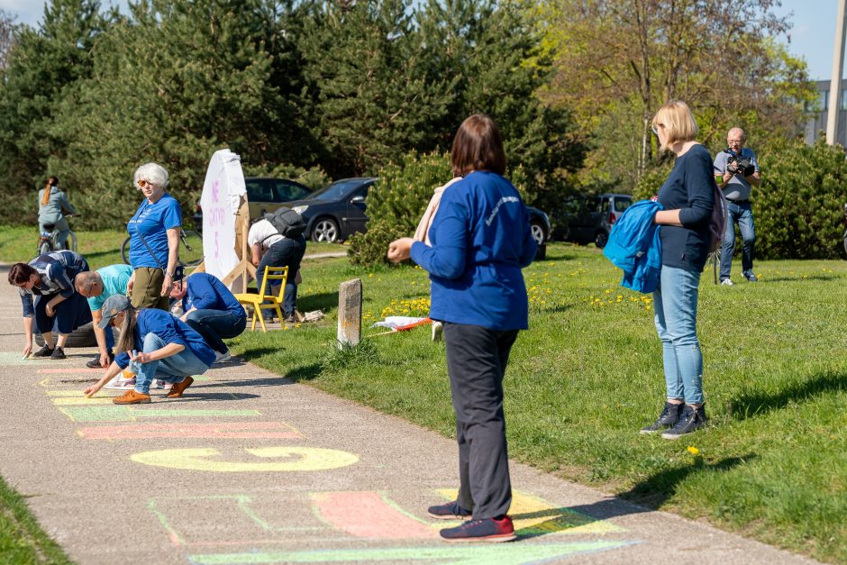 Naujos gatvės tiesimui nepritariantys Žemųjų Šančių gyventojai paminėjo protesto akcijos penkmetį