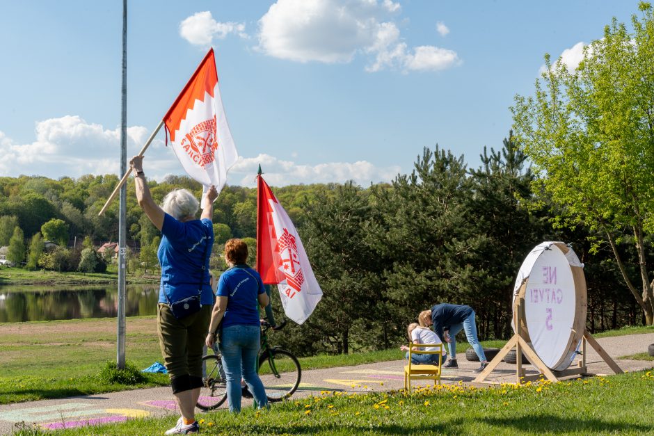 Naujos gatvės tiesimui nepritariantys Žemųjų Šančių gyventojai paminėjo protesto akcijos penkmetį