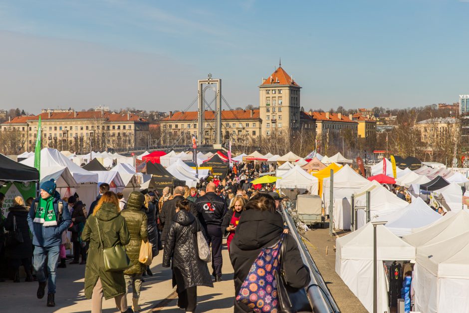 Kaune įsisiūbuoja Kaziuko mugė