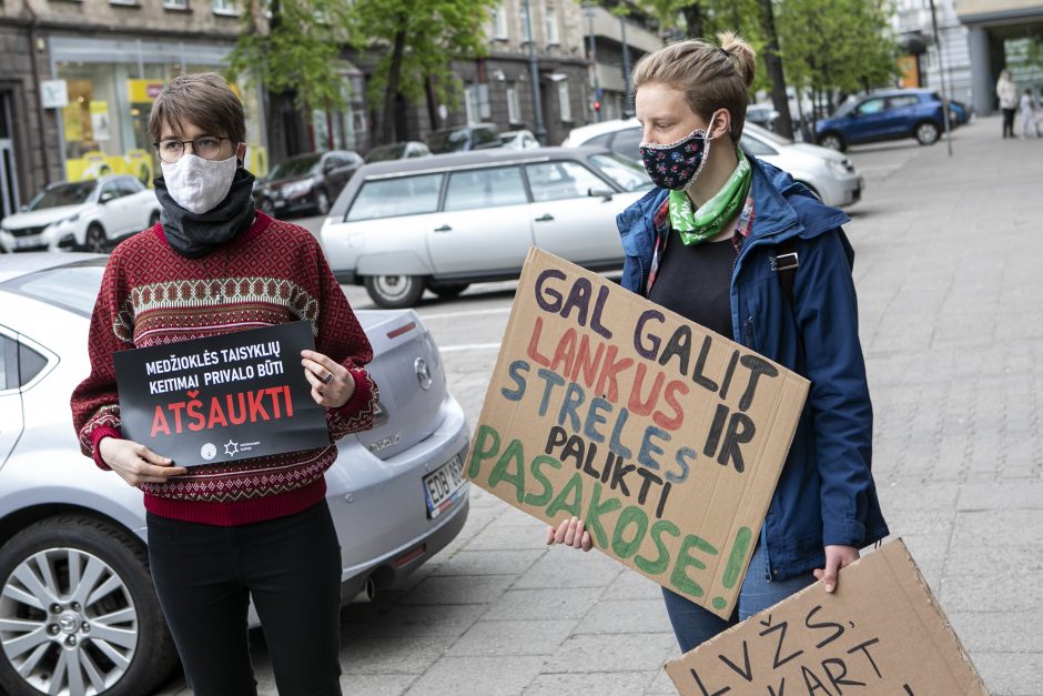 Aplinkos ministras pakeitė įsakymą dėl medžioklės – lankų nebeliko