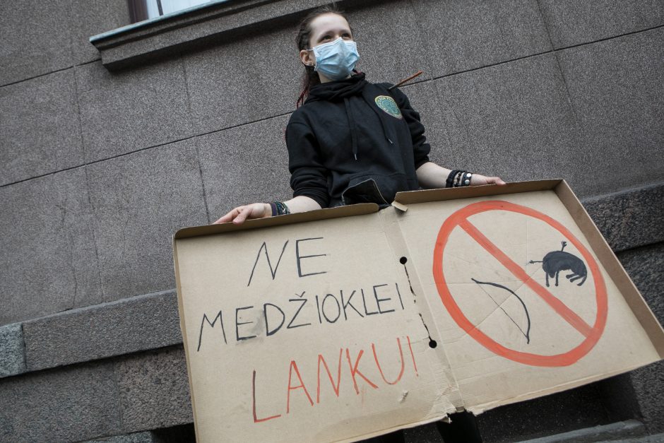 Aplinkos ministras pakeitė įsakymą dėl medžioklės – lankų nebeliko