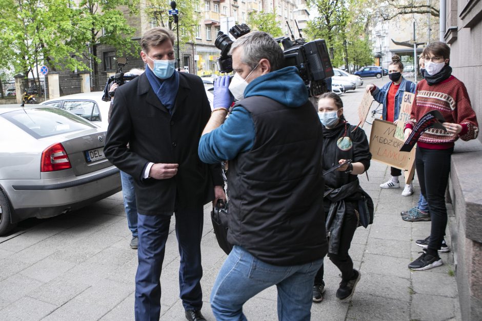 Aplinkos ministras pakeitė įsakymą dėl medžioklės – lankų nebeliko