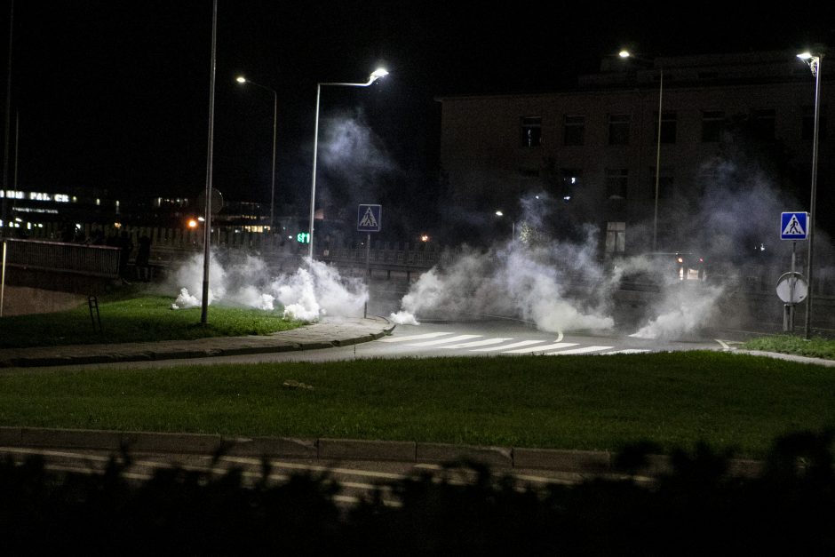 Opozicija inicijuos parlamentinį tyrimą dėl riaušių prie Seimo malšinimo