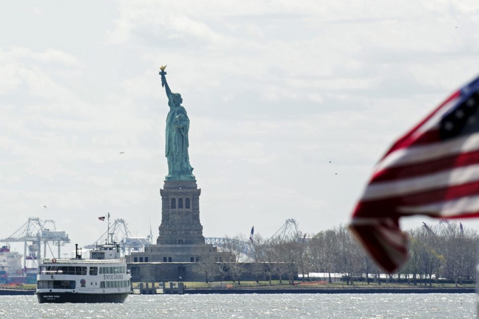 Pirmieji lietuviai emigrantai Amerikoje gaudavo tik vargingiausią darbą