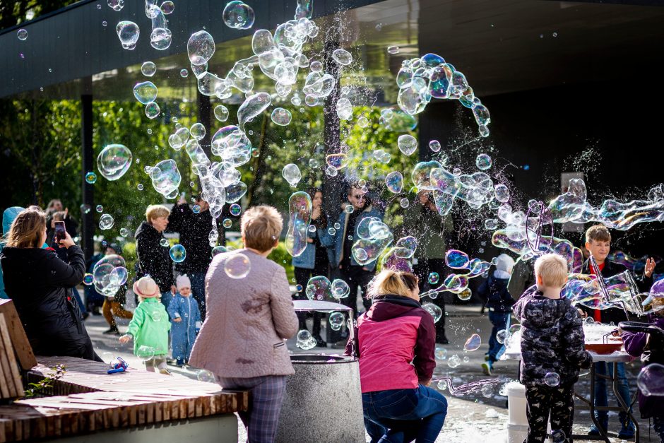 Socialinės paslaugos šeimoms, auginančioms vaikus: ką svarbu žinoti?