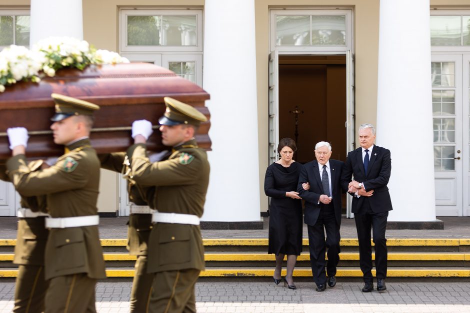 G. Nausėda: A. Adamkienė Lietuvai dovanojo eleganciją, pagarbą, labdarystės tradicijas