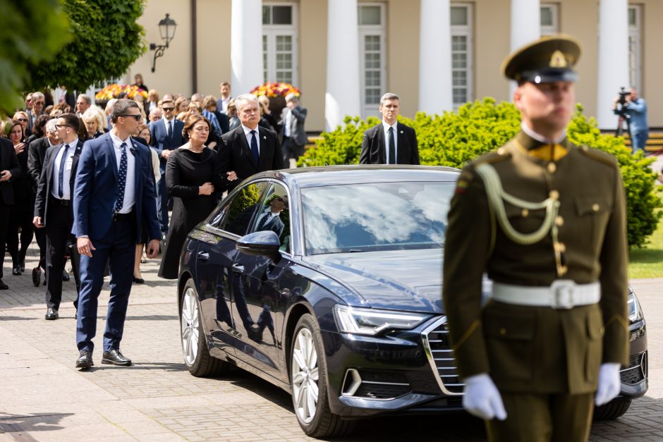 G. Nausėda: A. Adamkienė Lietuvai dovanojo eleganciją, pagarbą, labdarystės tradicijas