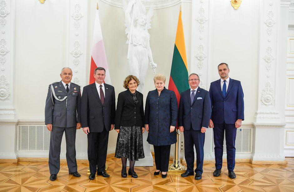 Darbą pradeda nauja Lenkijos ambasadorė Lietuvoje