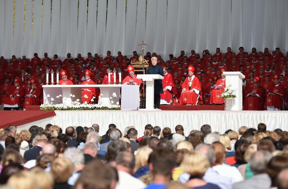 Į Kaišiadoris parvežtas sarkofagas su T. Matulionio palaikais