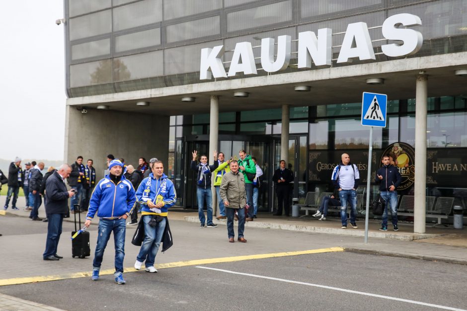 Kauną okupavę sirgaliai iš Bosnijos: jūs nemokat žaisti futbolo 