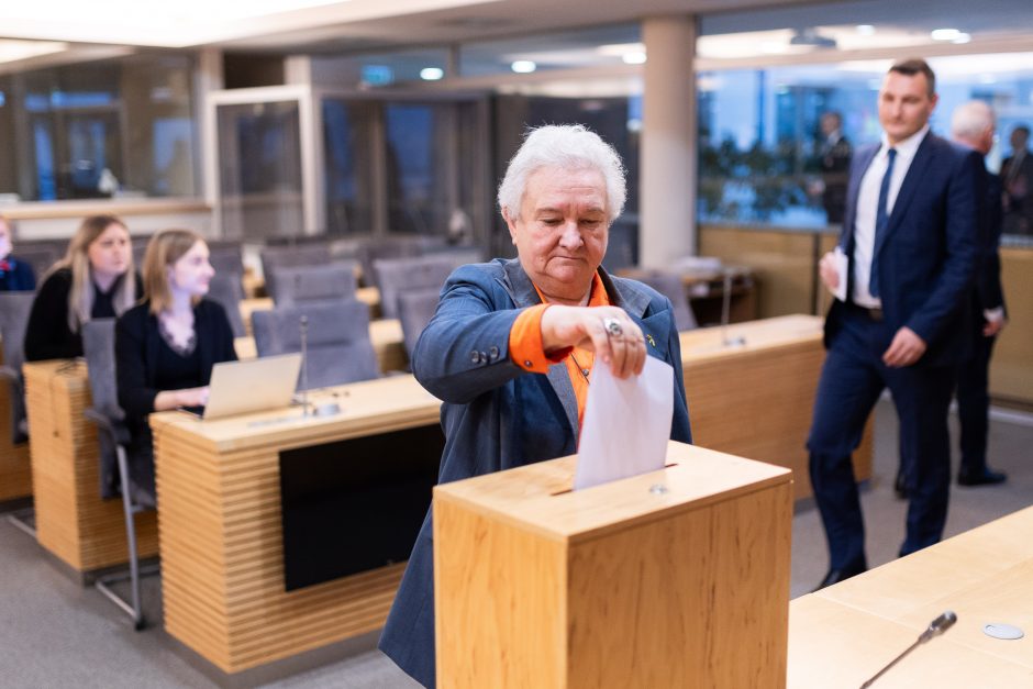 Seimas dėl priesaikos sulaužymo panaikino P. Gražulio mandatą