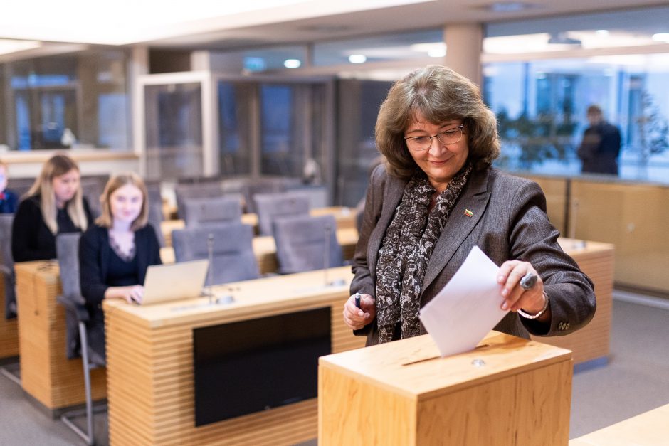 Seimas dėl priesaikos sulaužymo panaikino P. Gražulio mandatą