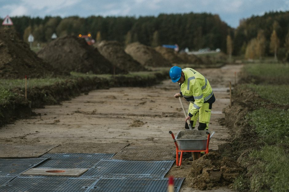 Pradėta dviračių ir pėsčiųjų tako kelyje Kretinga–Vydmantai rekonstrukcija